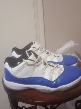 Nike Air Jordan 11 Retro Low Concord (AH7860-100) Women's Size 11.5 White Blue